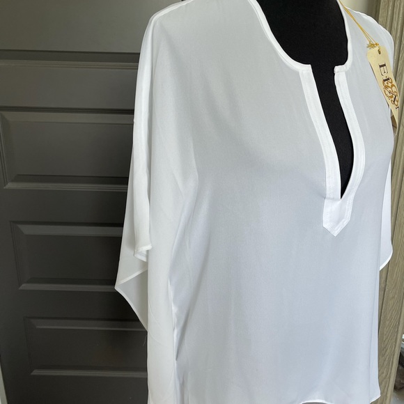 NWT! Elan blousy tunic Sexy! Sheer fabric. Sophisticated silhouette! - Picture 3 of 8
